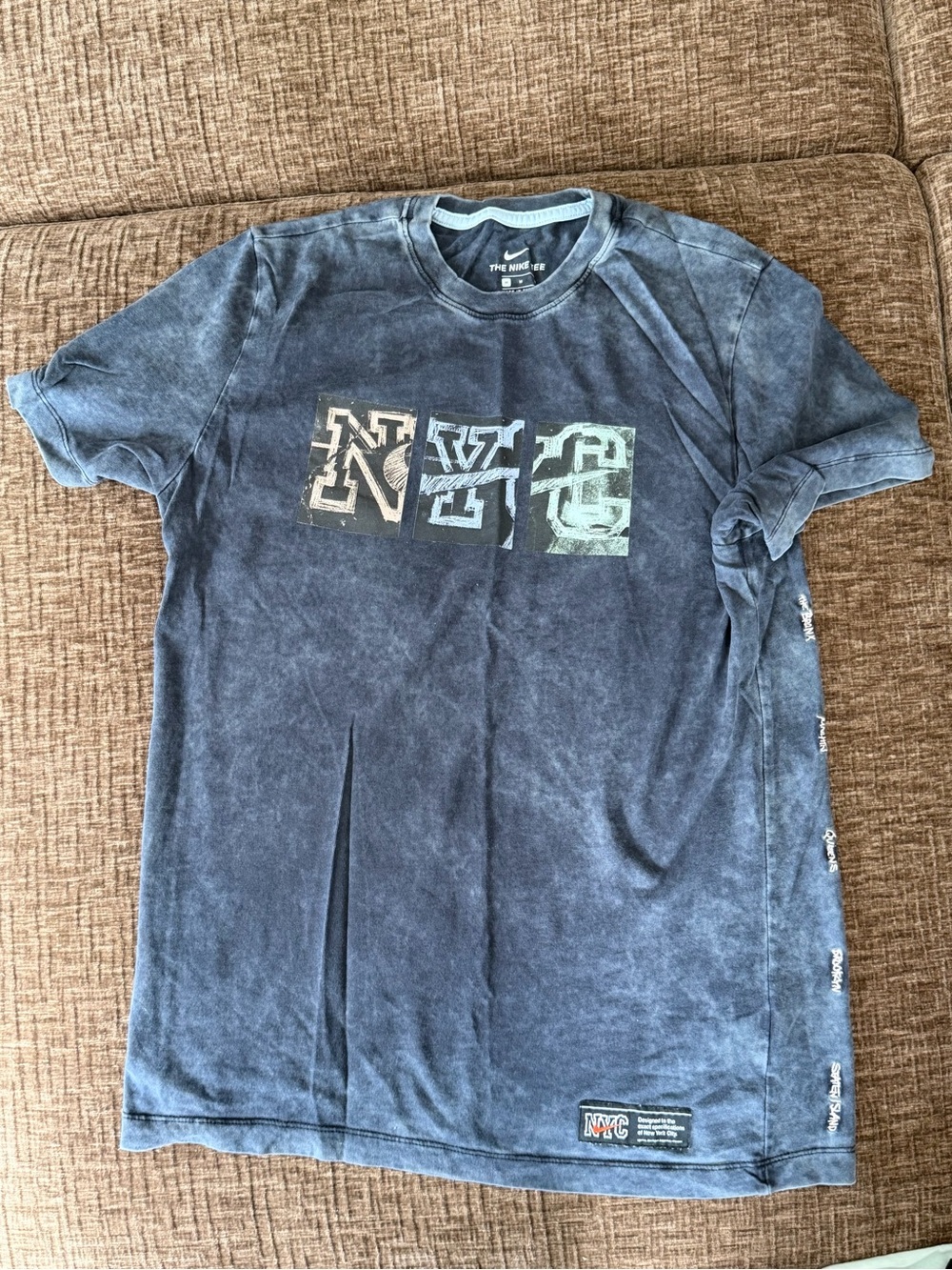 Nike Men's Washed Navy Graphic Short-Sleeve Tee